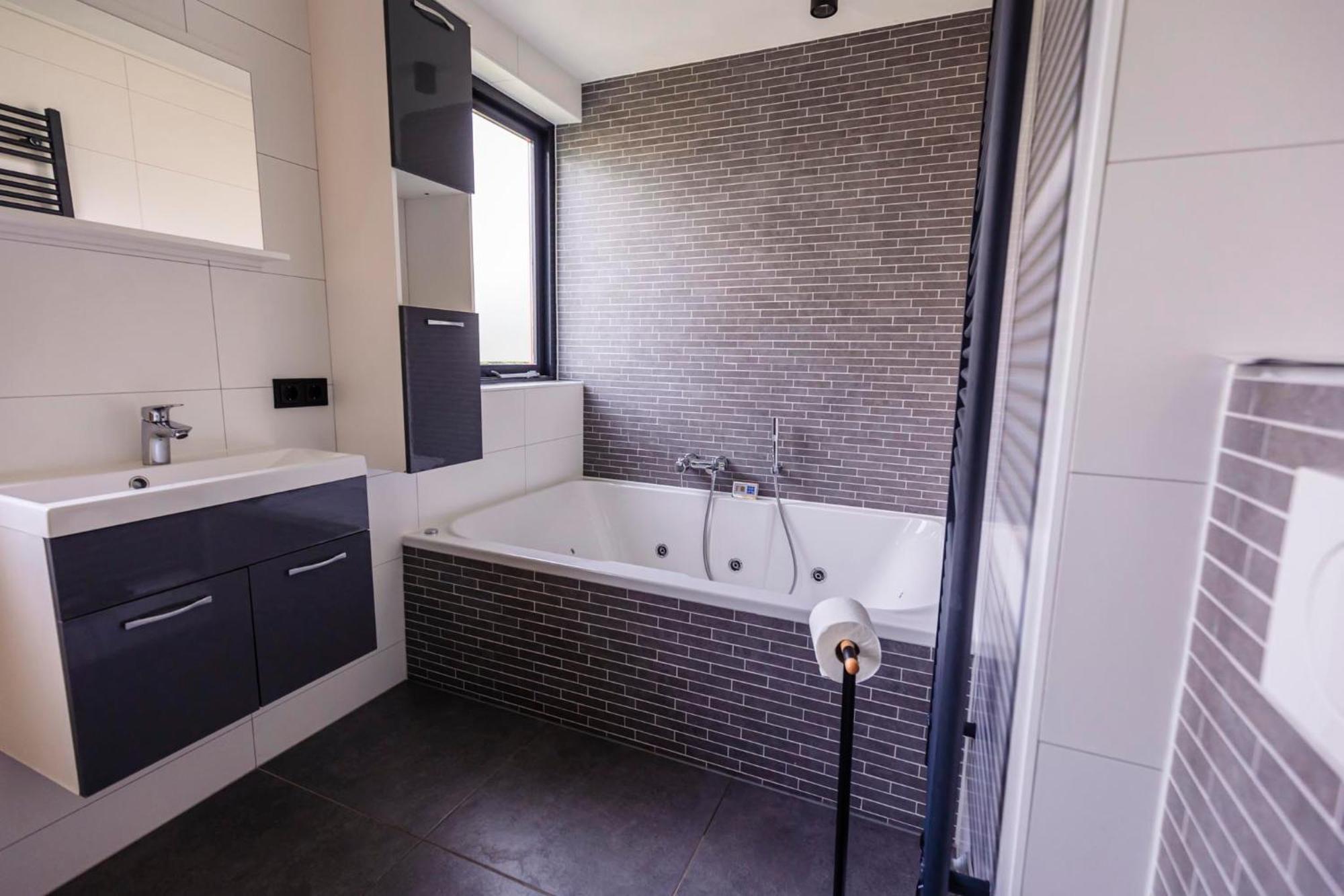 Vakantiepark 'T Broeckhuys Hotel Ewijk ห้อง รูปภาพ